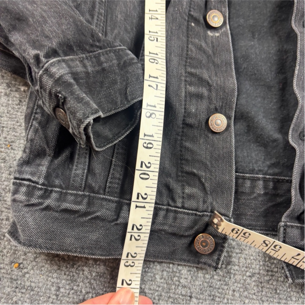 LEVI’S Women’s Black Denim Jean Trucker Jacket size: Small - Picture 6 of 6